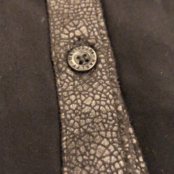 Harley-Davidson long sleeve button up - Picture 5 of 7